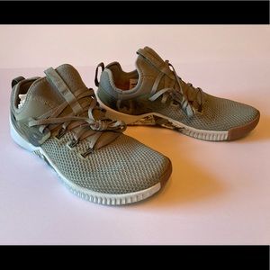 Nike Metcon ~ M9.5